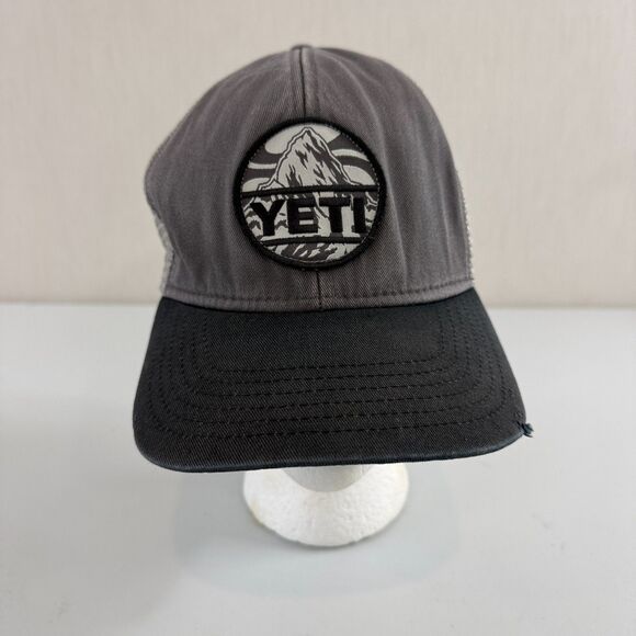 YETI Mountain Badge Trucker Snapback Hat Black Gray - Picture 1 of 11